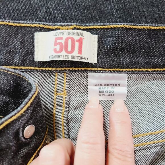 Levi's 501 Original Button Fly Black Denim Jeans Size 38x34, PRE-OWNED - Picture 7 of 11